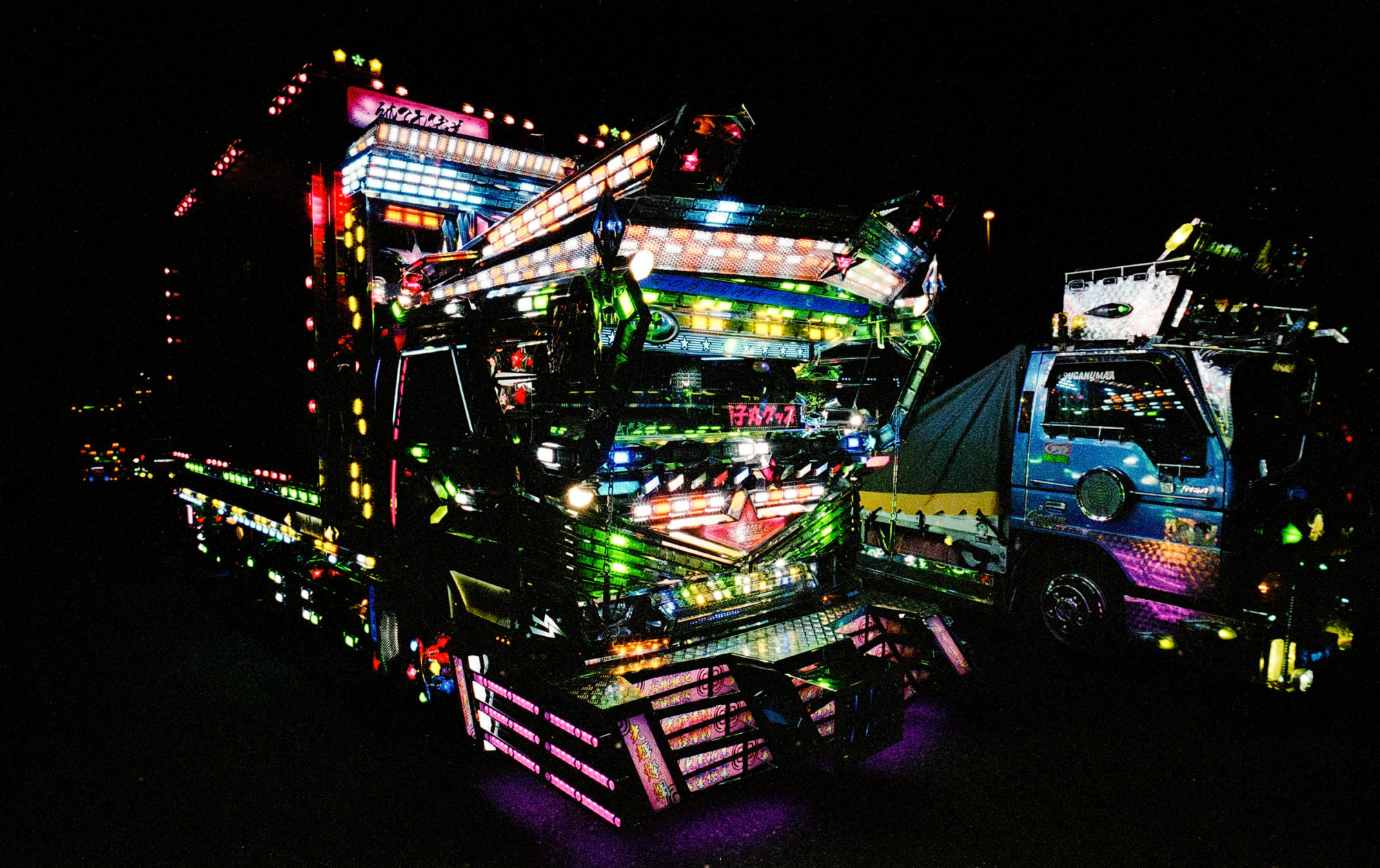 Decotora: The Japanese Art of Decorating Trucks