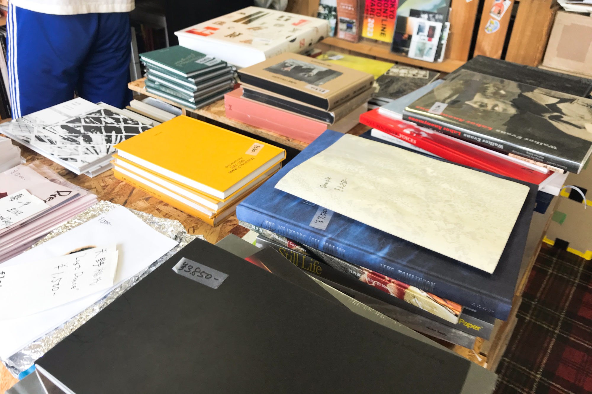 Independent Bookstore "flotsam books" Specializing in Art-related Publications